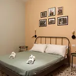 Pensión Four