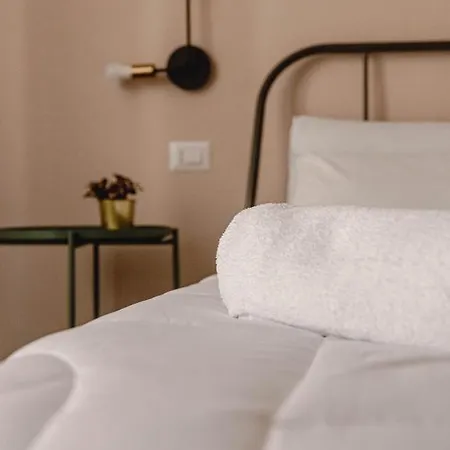 بيت ضيافة Four ألغيرو