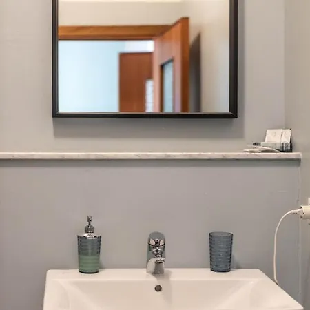 Four بيت ضيافة